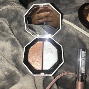 Fenty highlighter